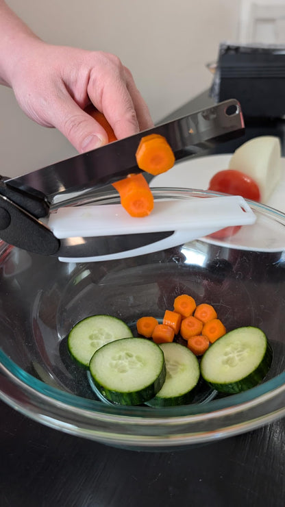 2-in-1 Kitchen Scissors with Cutting Board | CutEase™ Food Prep Tool